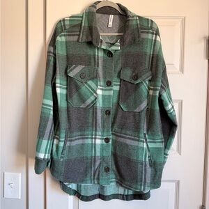 Worn once! Green plaid shacket. Medium